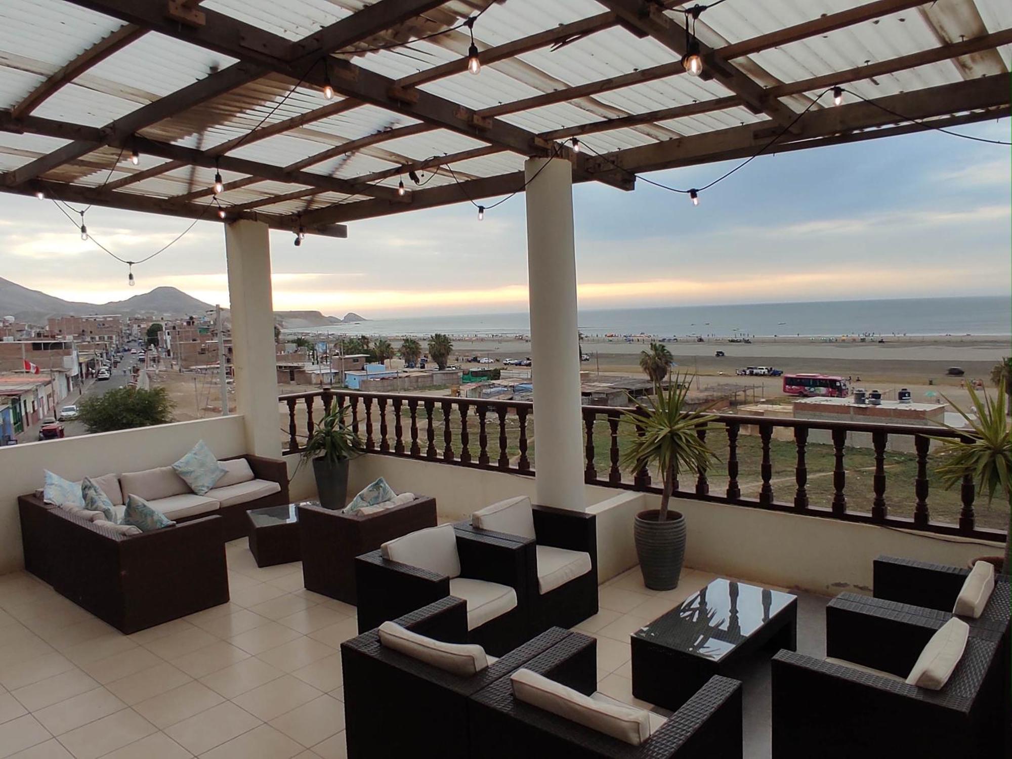 Hotel Nuevo Amanecer Puerto Chicama Ngoại thất bức ảnh
